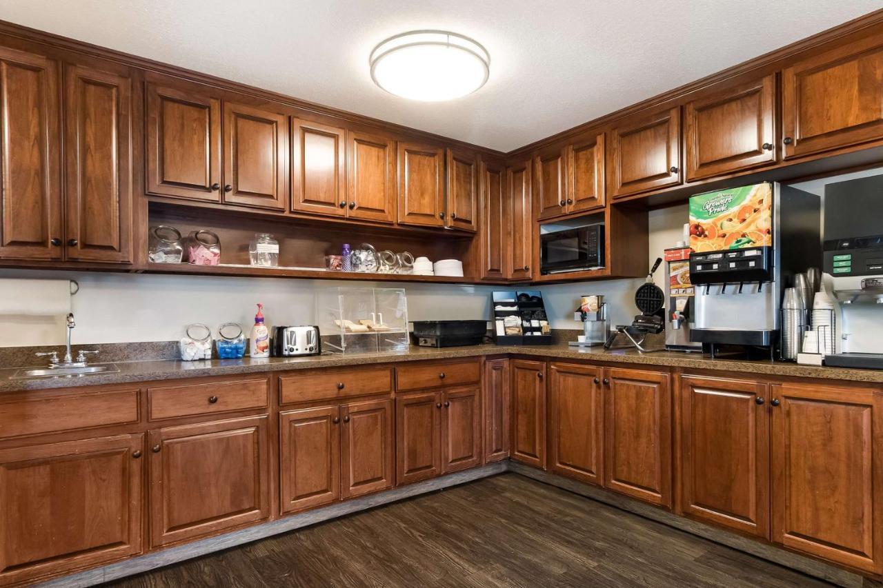 Best Western Empire Towers Sioux Falls Bagian luar foto