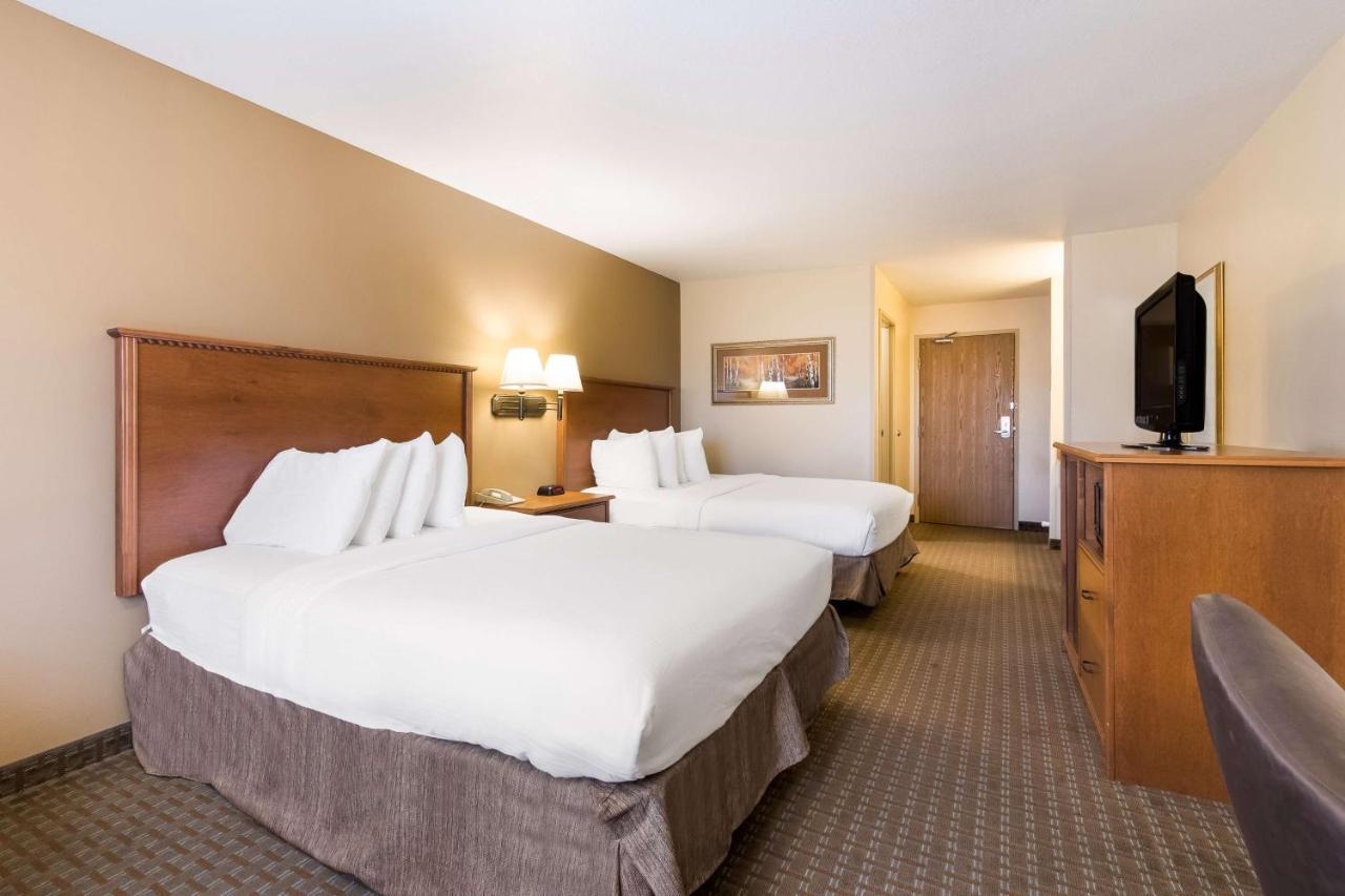 Best Western Empire Towers Sioux Falls Bagian luar foto